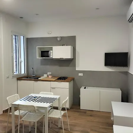 Dell'ova 98 Guest house Catania