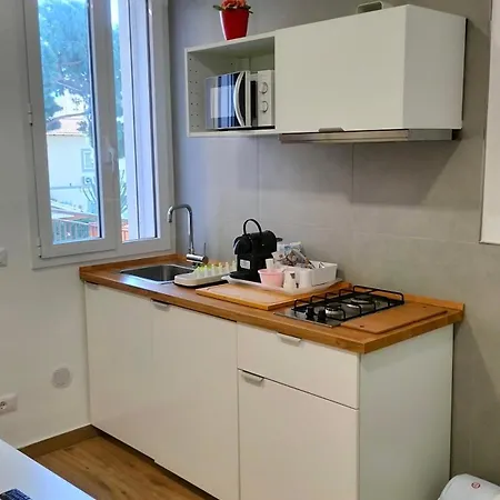 Dell'ova 98 Guest house 4*
