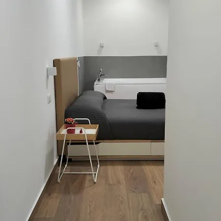 Dell'ova 98 Guest house Catania